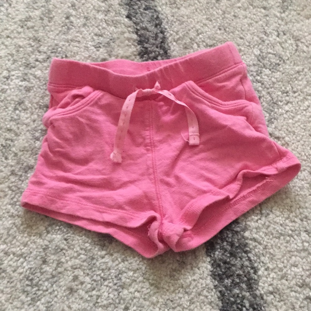 ⚡️$4 FLASH SALE⚡️ H&M Pink Shorts 18-24